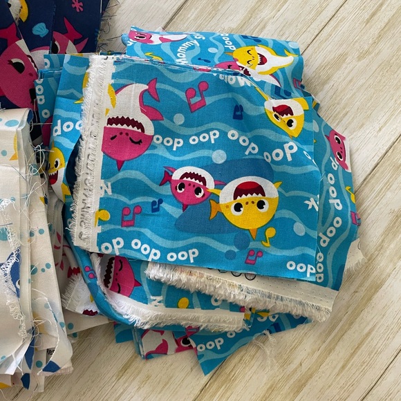 Baby Shark Cotton fabric scraps - Picture 8 of 11